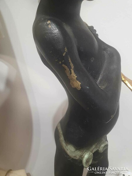 Horgász fiút ábrázoló feketére festett bronz szobor, minimális hibával. 72cm magas.Nagyon szép darab