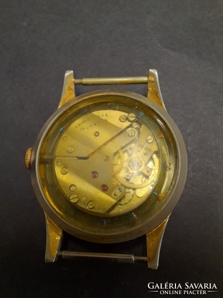 Old Ferro Swiss 15 stone men's watch, in nice, working condition.
