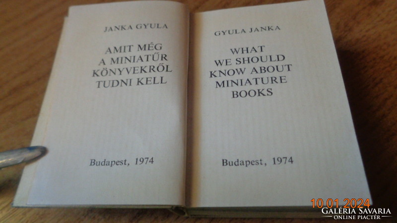 Amit még a miniatűr könyvekről tudni kell  , írta  Gyulai Janka  1974.