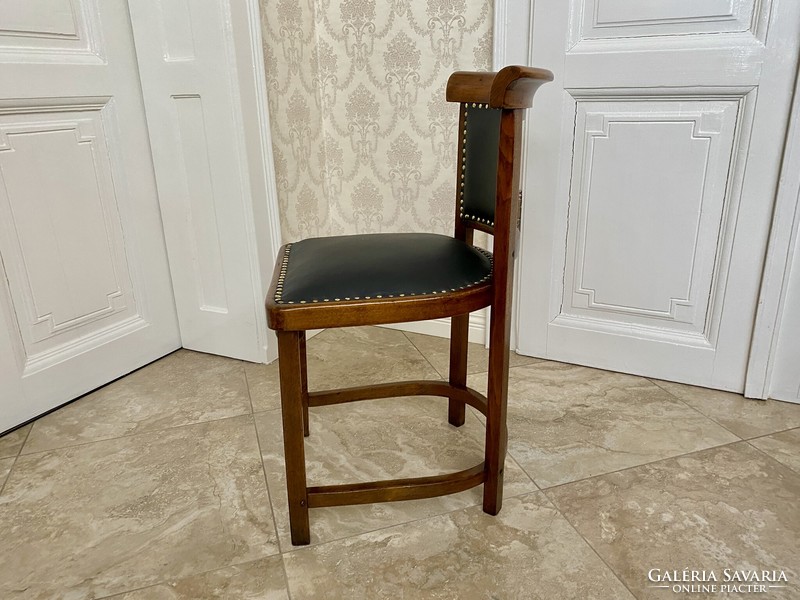 Josef Hoffmann tervezte szék 1905 körül