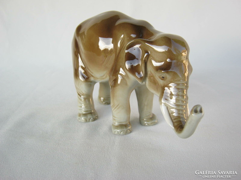 Royal Dux retro csehszlovák kézzel festett porcelán elefánt 16 cm