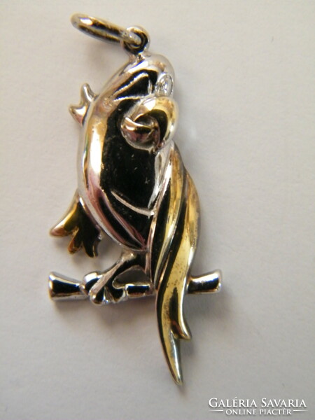 Gold-plated silver pendant in the shape of a parrot