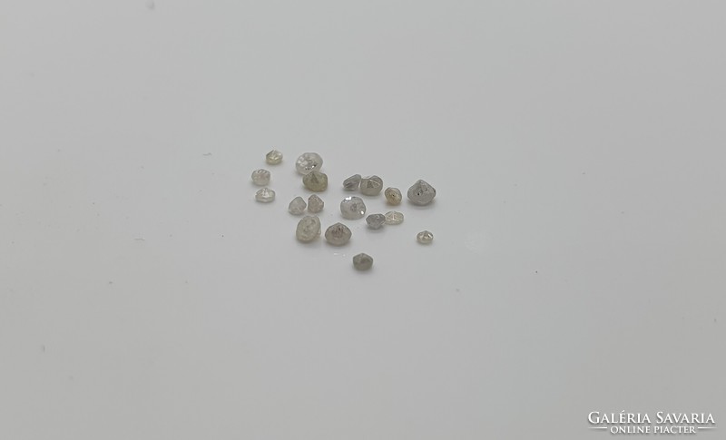 Diamond brill and round cut 0.36 Carat. Cloudy.