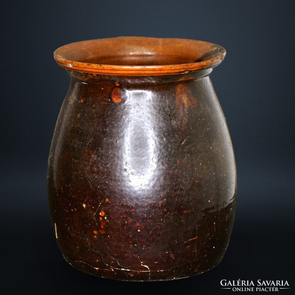 Gomör countryside glazed pot