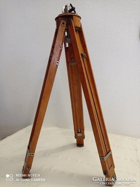 Antique contessa-nettel camera stand