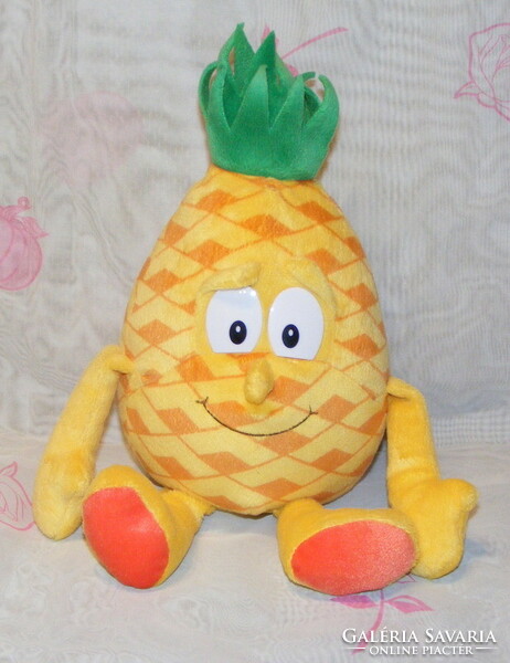 Penny plush pineapple