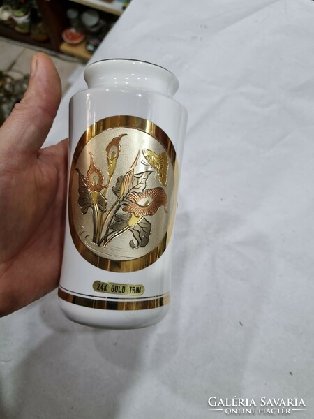 Japanese gilded porcelain vase