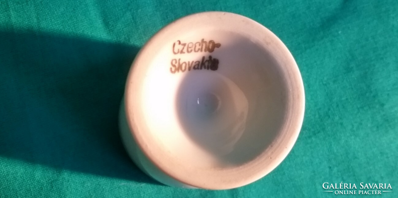 Csehszlovák fehér porcelán tojástartó