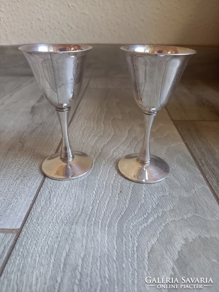 2 db csodaszép ezüstözött talpas pohár (11,2x5,8 cm)