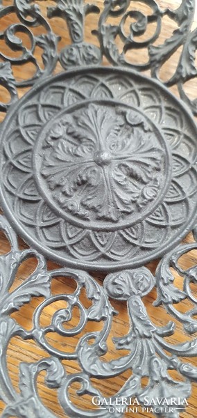 Beautiful openwork decorative cast wall plate