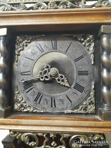 Old Dutch wuba pendulum, toaster mechanical wall clock, clock. 65 Cm.