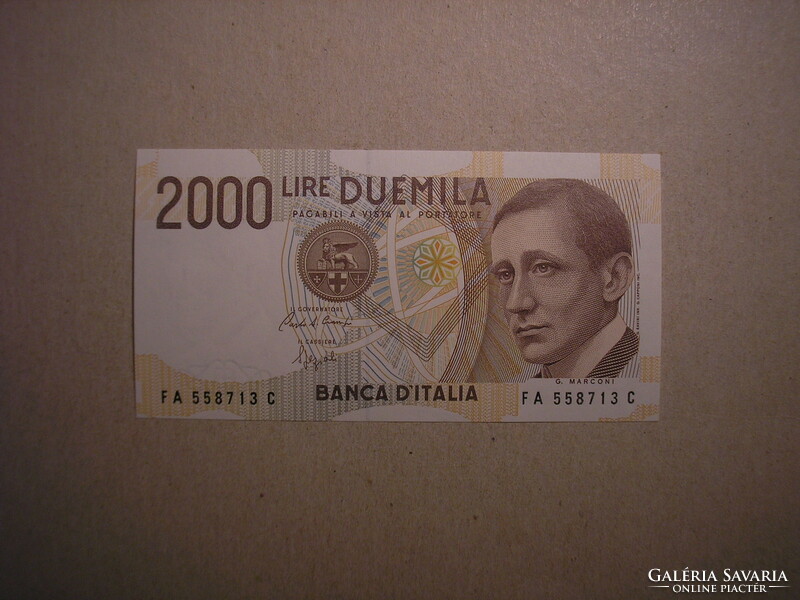 Italy-2000 lira 1990 oz