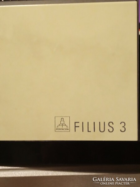Pentacon Filius 4 diavetítő, fellelt állapotban, saját dobozában 10000ft óbuda hiányos