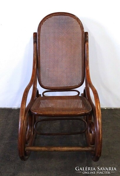 1D861 antique large thonet rocking chair