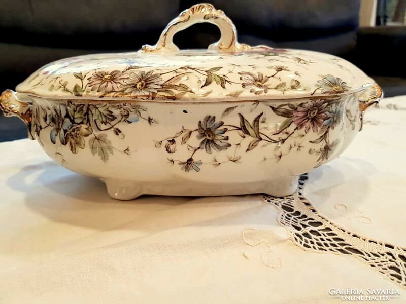 Antique art nouveau bowl with lid