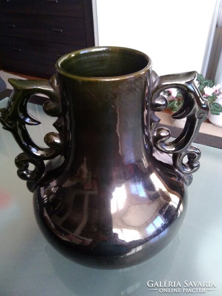 Beautiful Badár Erzsi ceramic with bird's tongs, with a beautiful deep green-black glaze!