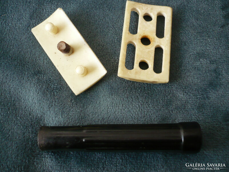 Vintage safety travel razor with vinyl handle