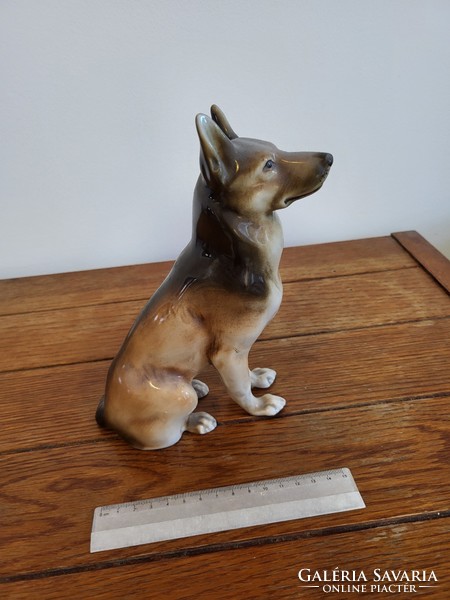 Royal Dux kutya porcelán