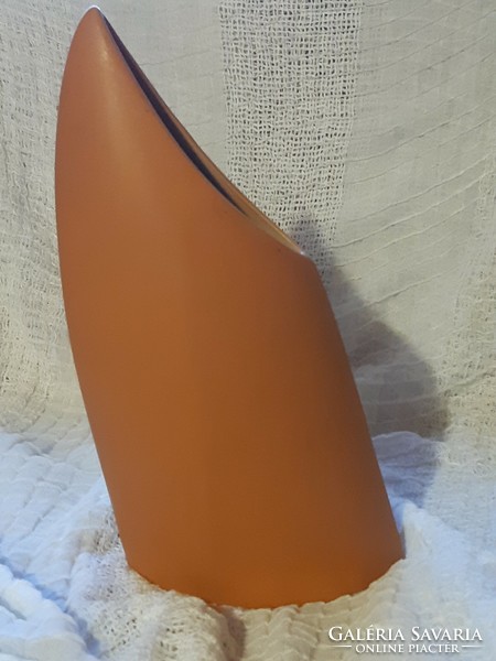 Asa ceramic vase