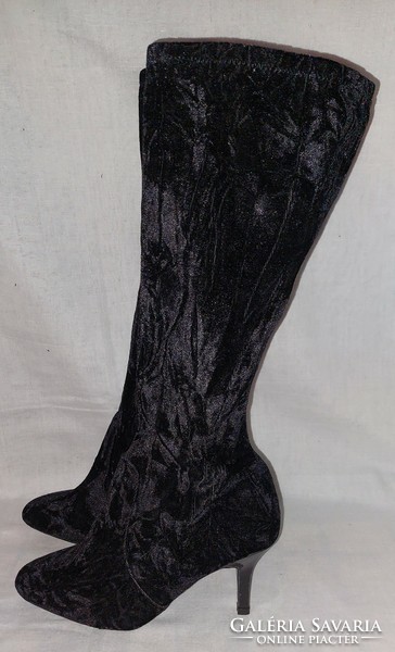 Next size 38 black velvet boots