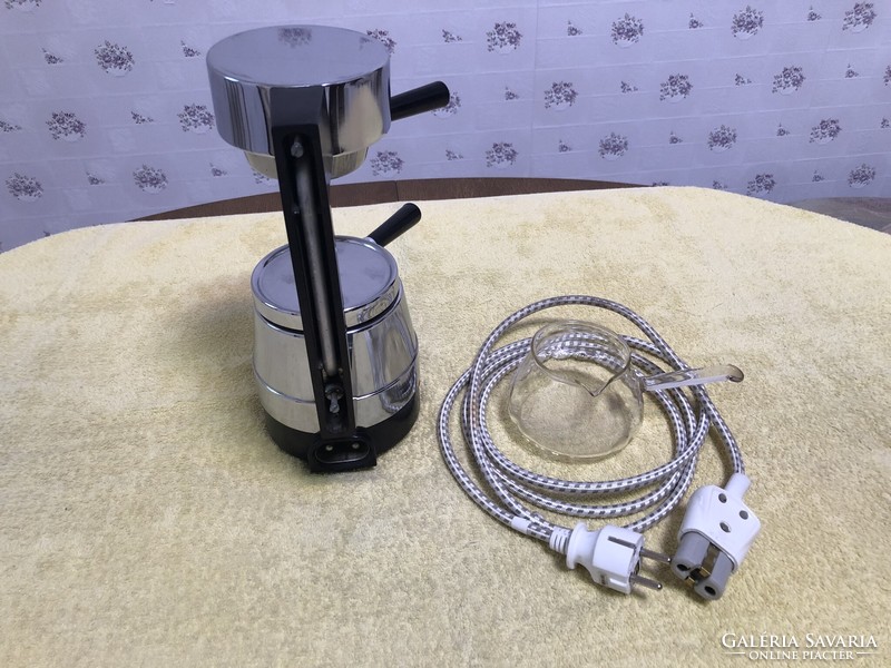 Electric coffee maker