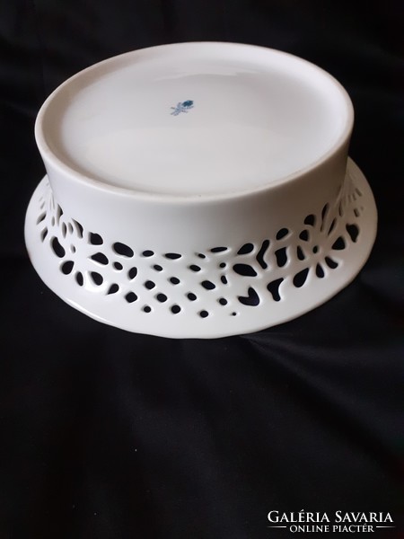 Ravenhouse openwork serving bowl. 20 X 6 cm