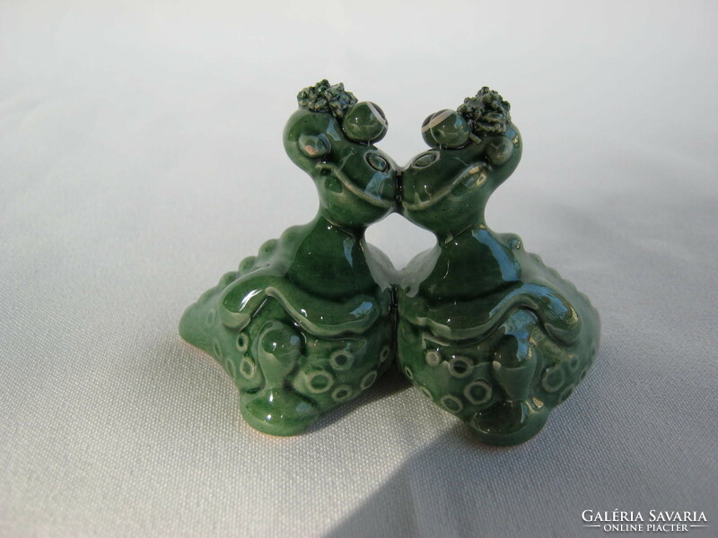 Ceramic dragon couple