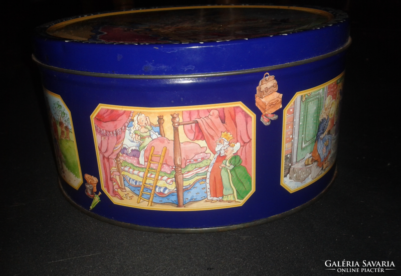 Fairy-tale figurine tin cake box