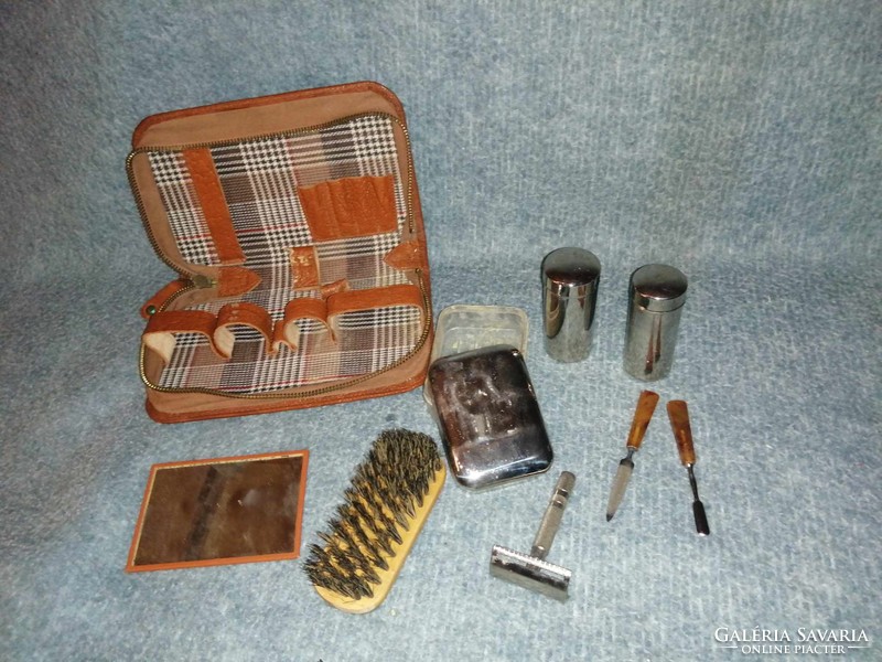 Retro travel razor set in leather case (a5)