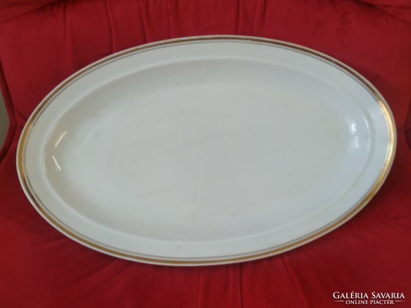 Gold bordered oval plain porcelain for sale! Seller offering porcelain!