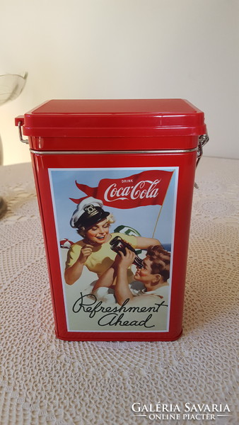 Coca-Cola aromazárós fémdoboz