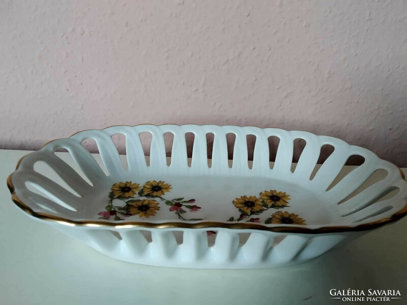 Iris porcelain bowl with floral, openwork, gilded edges, length: 23 cm