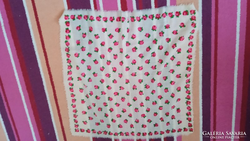 Traditional rose print scarf