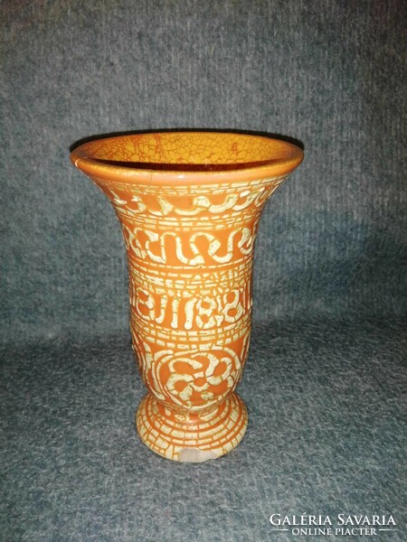 Gorka iparművész kerámia váza (A5)