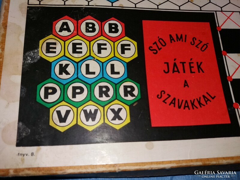 Old 1970s Magnetic Word What's Word Grammar Logic Quiz Game unplayed as shown in pictures