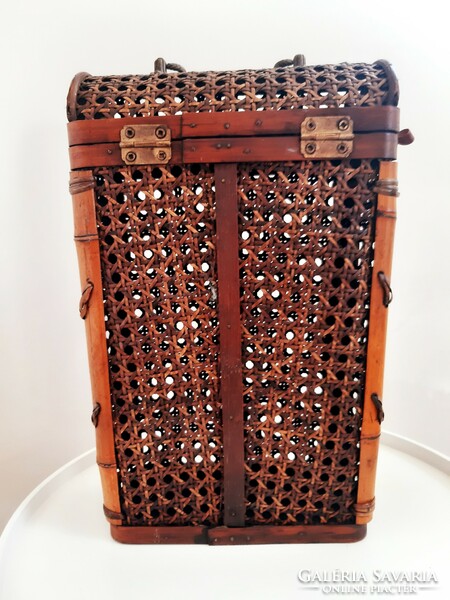 Old portable rattan wine rack