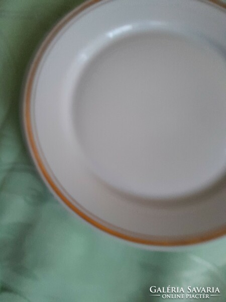 Alföldi  19 cm aranyozott szélű  tányér