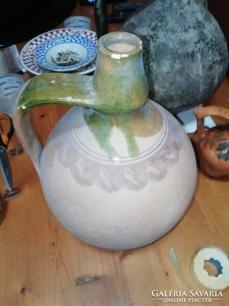 Folk jug, sylke 6. It is in the condition shown in the pictures.