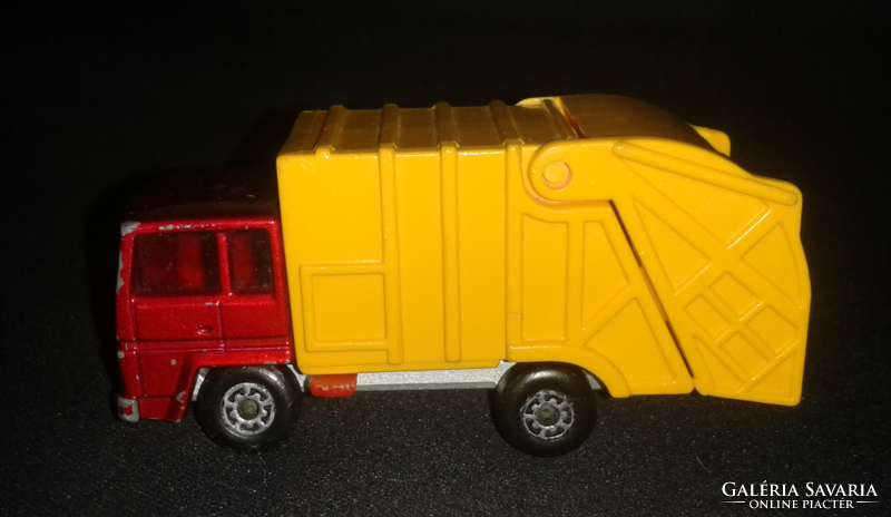 Matchbox 1979 superfast wheels refuse truck