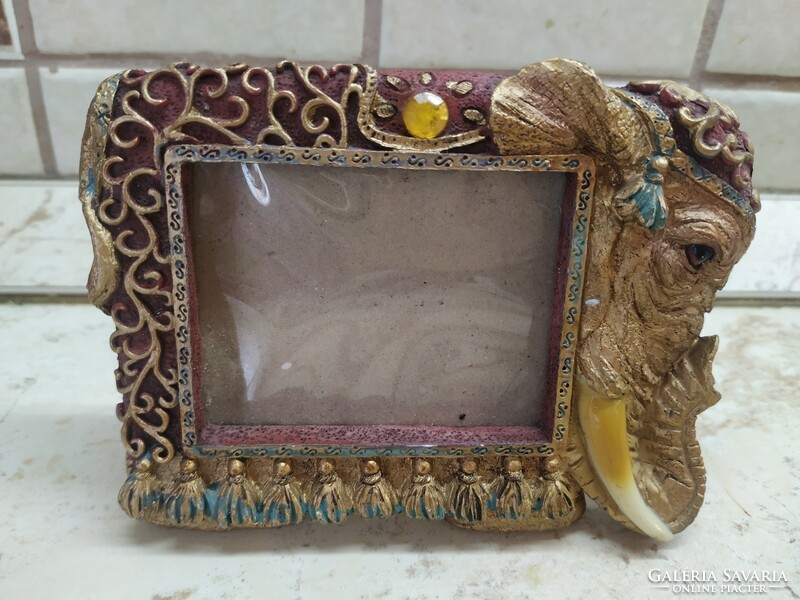 Retro elephant picture frame for sale!