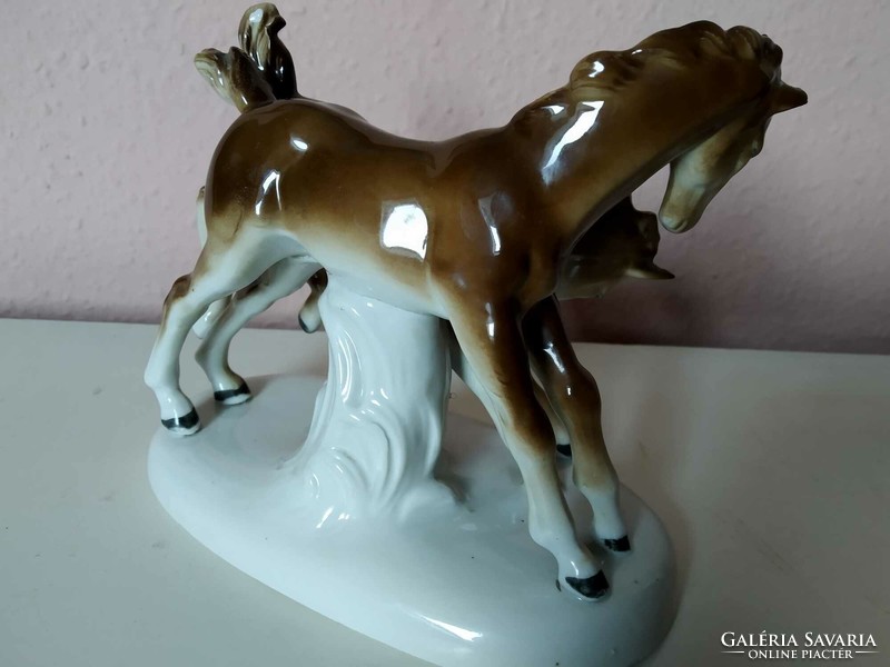 Carl Scheidig Kunst - Grafenthal porcelán, két ló, jelzett, kicsi sérüléssel, kb 1950-1960 közötti