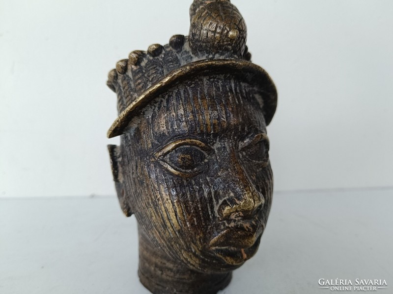 Antique patina bronze small head statue Africa Benin 724 8341