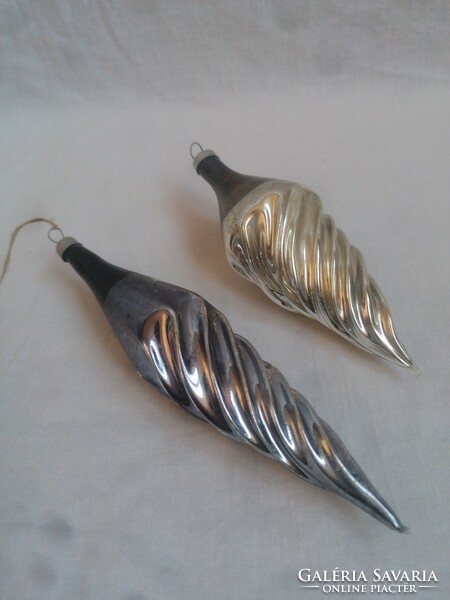 2 Christmas tree ornaments twisted icicles