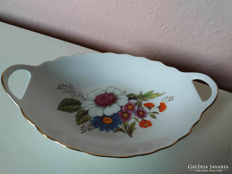 Virágos, aranyozott szélű Apulum porcelán tálka, hossza: 19 cm