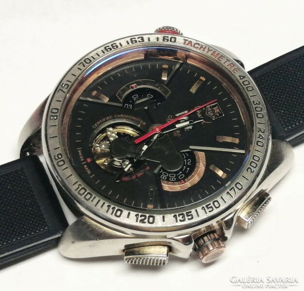 TAG Heuer Grand Carrera Calibre 36, méretes férfi karóra szilikon szíjjal