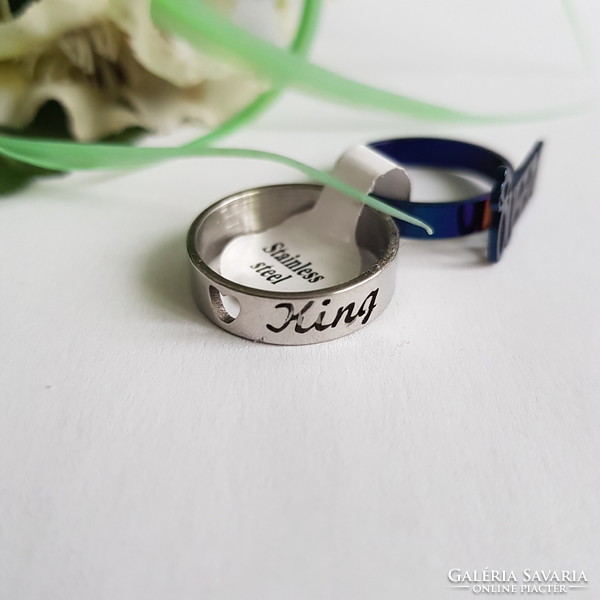 ÚJ, ezüst és kék színű, KING és QUEEN feliratos páros gyűrű, gyűrűpár – USA 8 / EU 57 / Ø18mm