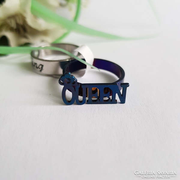 ÚJ, ezüst és kék színű, KING és QUEEN feliratos páros gyűrű, gyűrűpár – USA 8 / EU 57 / Ø18mm