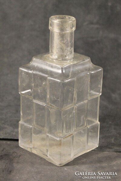 Antik likőrös vagy gyógyvizes üveg 464