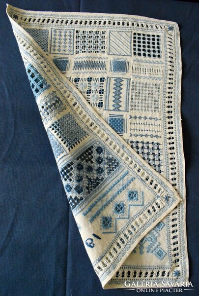 Antique sample scarf 1908 hussar food azure embroidery cutting kelim, ... School work 37 x 55 cm