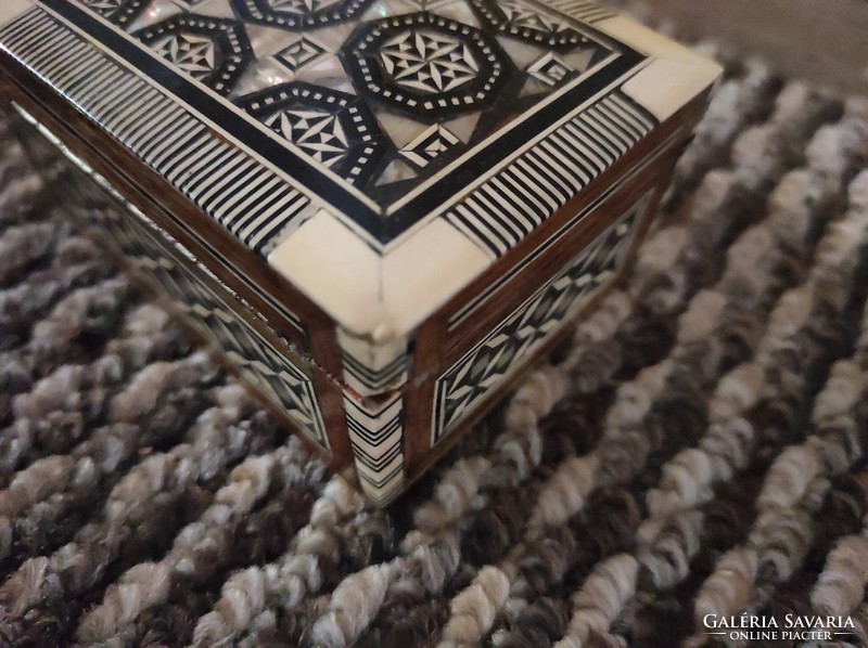 Jewelry holder with bone and mother-of-pearl inlay